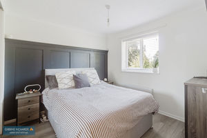 Bedroom- click for photo gallery